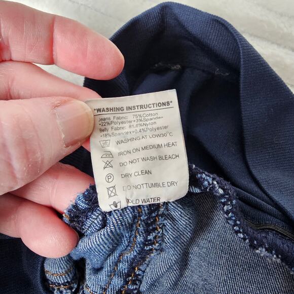 HOFISH Women’s Maternity Denim Shorts Blue Jean Over Belly Size M Distressed - Picture 7 of 8